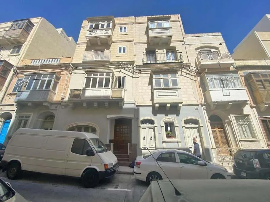 Spacious And Beautiful Flat In Gzira